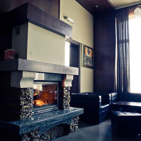 Romantique Veles Hotel エクステリア 写真