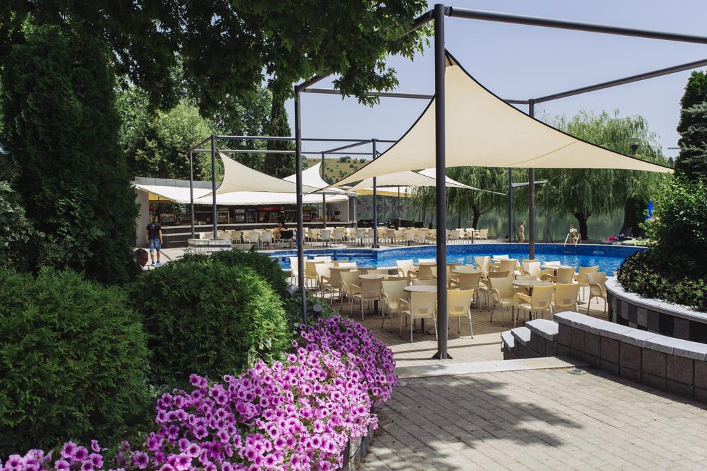 Romantique Veles Hotel エクステリア 写真