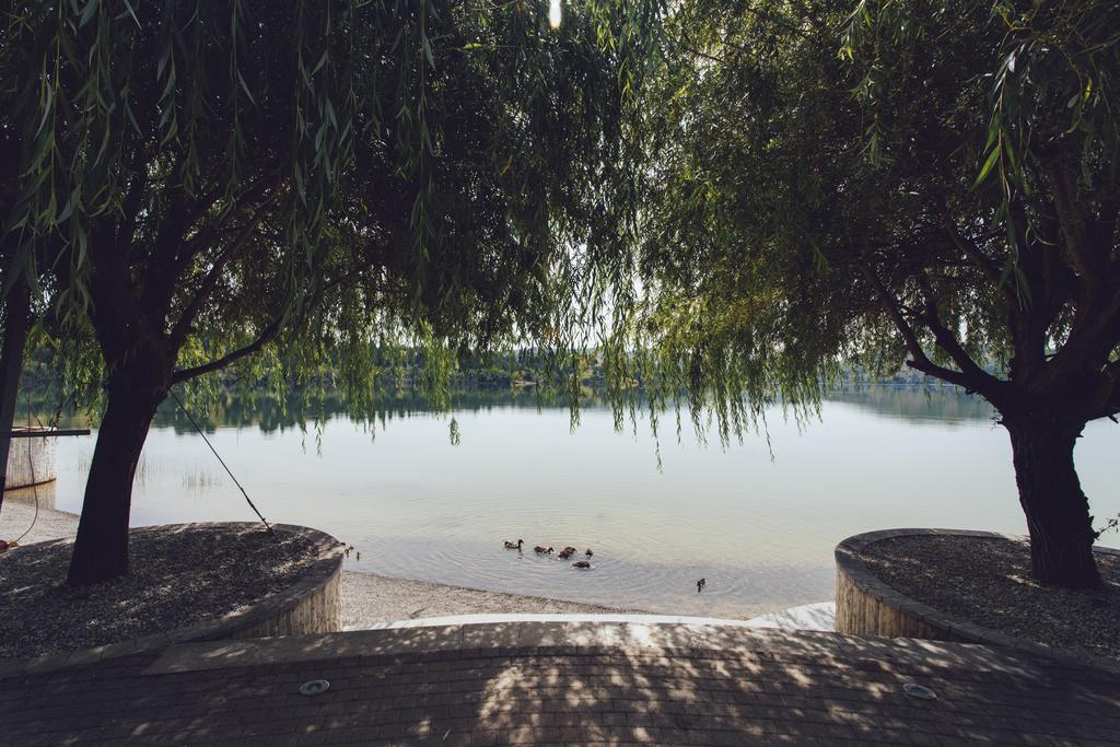 Romantique Veles Hotel エクステリア 写真