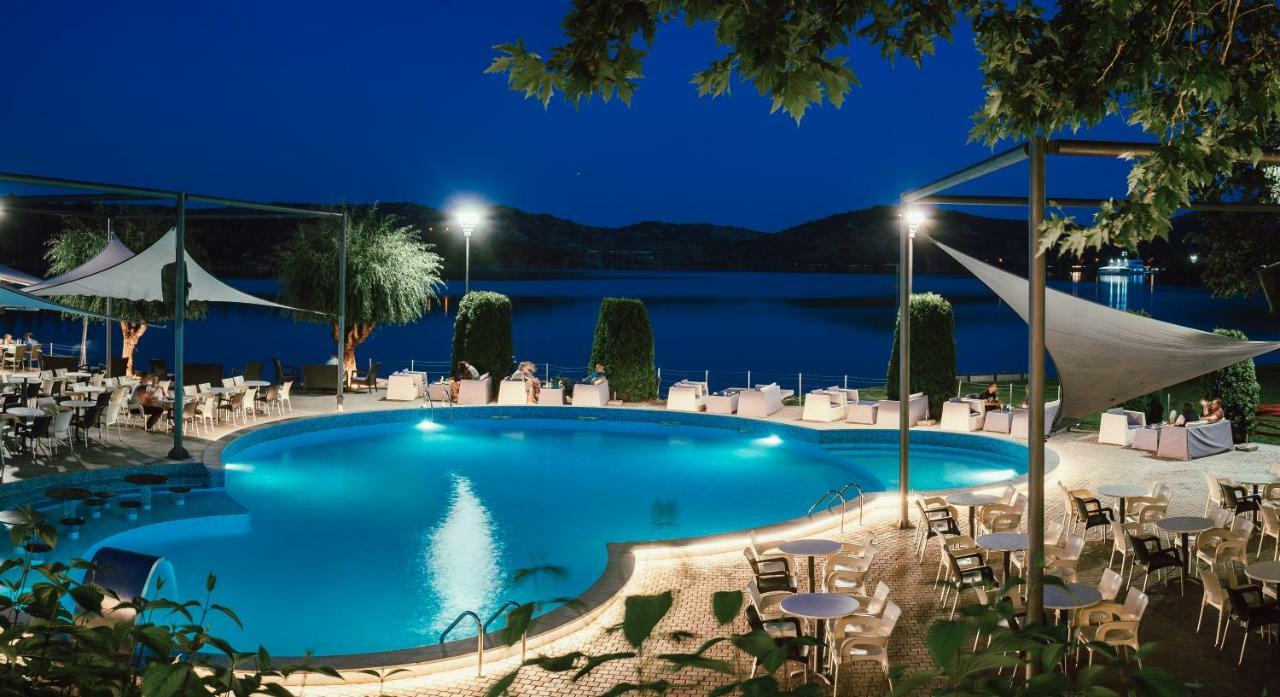 Romantique Veles Hotel エクステリア 写真